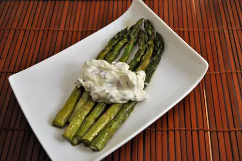 Asparagus with Bacon and Goat Cheese